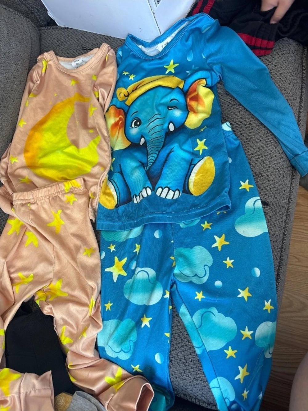 SHEIN Blue Elephant Star & Cloud Kids Pajama Set